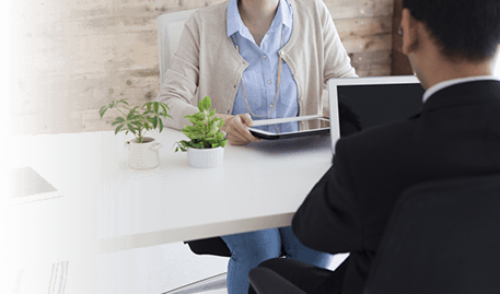 次に相続を放棄するかどうかを検討